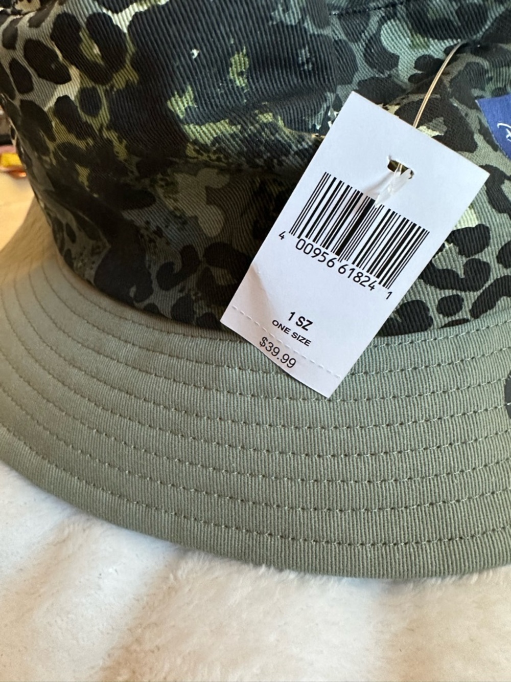 Disney Parks Animal Kingdom Bucket Hat. NWT - Picture 5 of 7